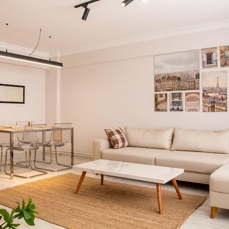 Gorgeous Flat With Balcony In Izmir Konak Apartment Екстериор снимка